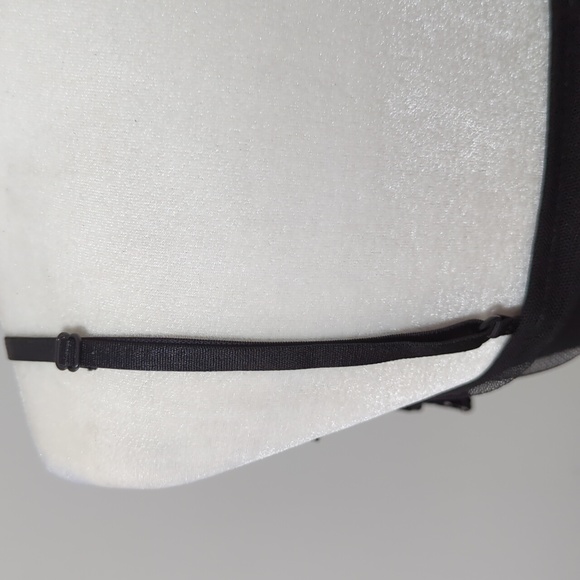 Luisella Mariani Embroidered Mesh Sleeveless Top - Picture 9 of 13